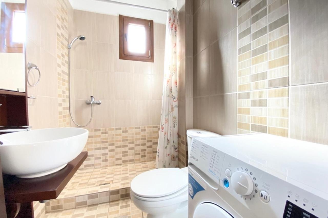 Vladi Guest House Gerakini Sithonia Exterior photo