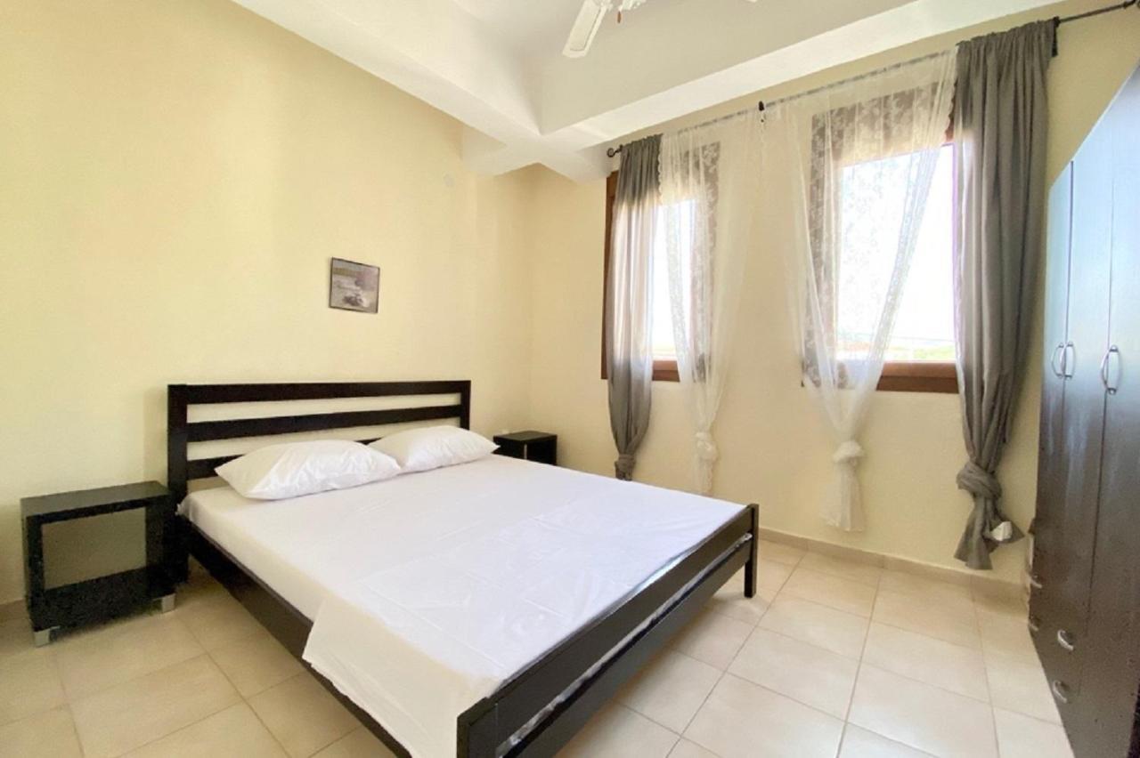 Vladi Guest House Gerakini Sithonia Exterior photo
